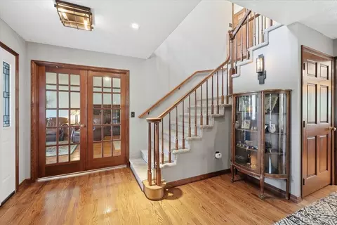 Entry Way - 1632 E 33rd Ave, Spokane, WA 99203 photo 2 of 4