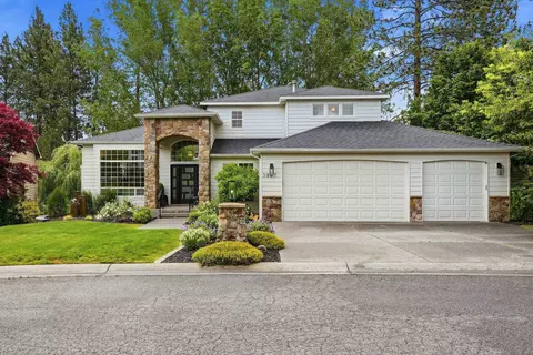 3827 E Bellerive Ln, Spokane, WA 99223