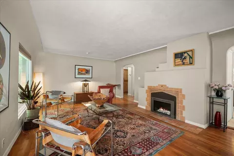 Living - 2107 E 16th Ave, Spokane, WA 99203 photo 2 of 3