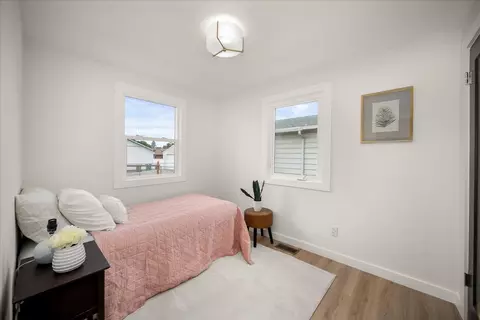 Bedroom - 1224 E Central Ave, Spokane, WA 99208 photo 3 of 3