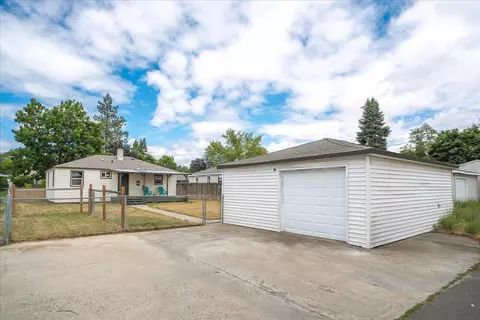 Exterior - 1224 E Central Ave, Spokane, WA 99208 photo 4 of 6
