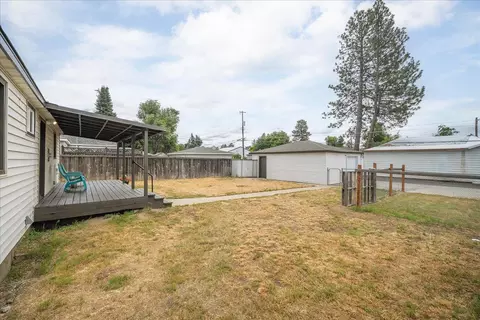 Exterior - 1224 E Central Ave, Spokane, WA 99208 photo 3 of 6
