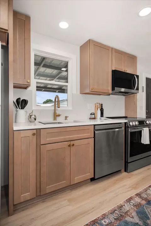 Kitchen - 1224 E Central Ave, Spokane, WA 99208 photo 4 of 4