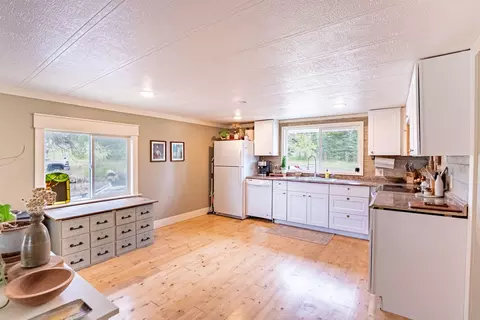 212 E Donna Ln, Colbert, WA 99005 photo 5