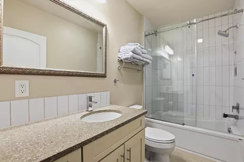 Bath - 314 E 10th Ave, Spokane, WA 99202 photo 2 of 4