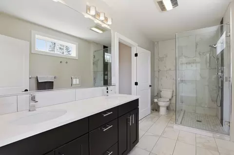 Bath - 314 E 10th Ave, Spokane, WA 99202 photo 3 of 4