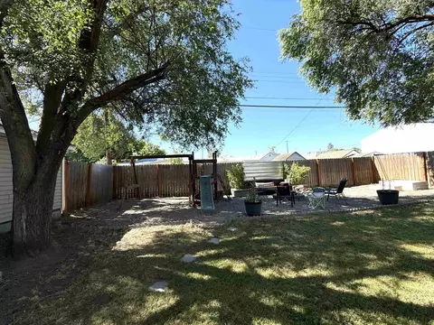 Exterior - 2114 E Rowan Dr, Spokane, WA 99207 photo 6 of 9