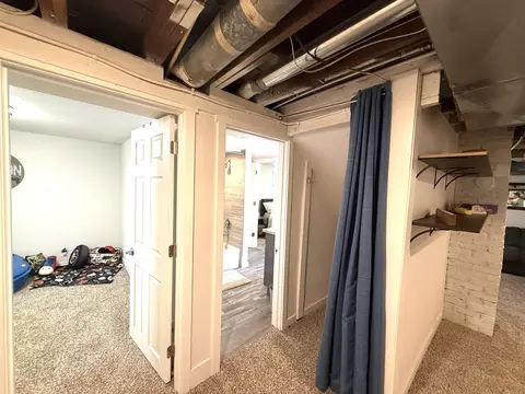 Entry Way - 2114 E Rowan Dr, Spokane, WA 99207 photo 3 of 4