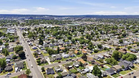 View/Area - 917 E Glass Ave, Spokane, WA 99207 photo 7 of 9