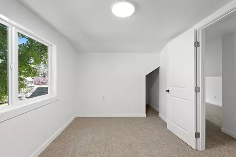 Bedroom - 2803 E Hartson Ave, Spokane, WA 99202 photo 8 of 10