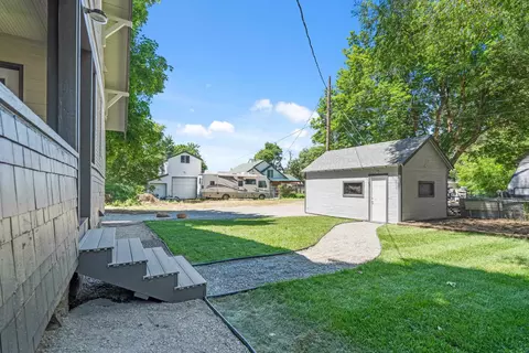 Exterior - 2803 E Hartson Ave, Spokane, WA 99202 photo 6 of 11