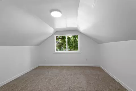 Bedroom - 2803 E Hartson Ave, Spokane, WA 99202 photo 9 of 10