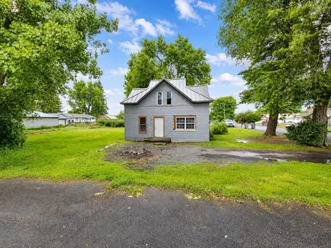 1102 12th St, Davenport, WA 99122