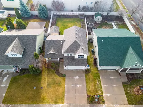 View/Area - 1706 E Vanetta Ave, Spokane, WA 99217 photo 1 of 2