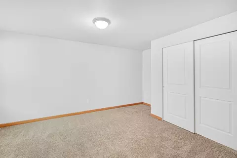 Bedroom - 1706 E Vanetta Ave, Spokane, WA 99217 photo 2 of 7