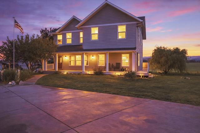6321 E Peone Rd, Mead, WA 99021