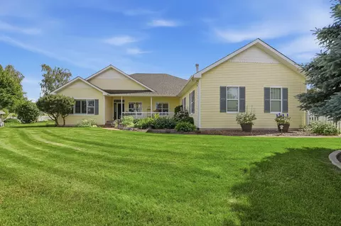 6909 W Ridgeway Dr, Deer Park, WA 99006