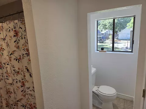 516 Ermina Ave, Spokane, WA 99207 photo 11