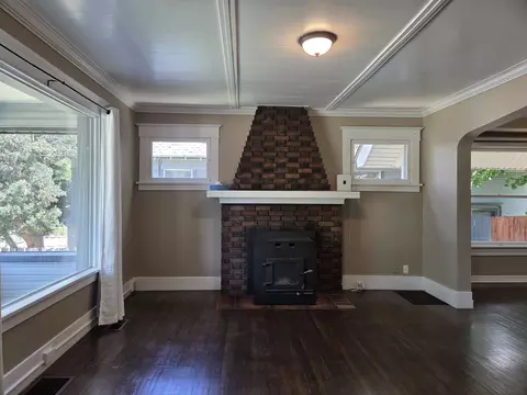 516 Ermina Ave, Spokane, WA 99207 photo 3