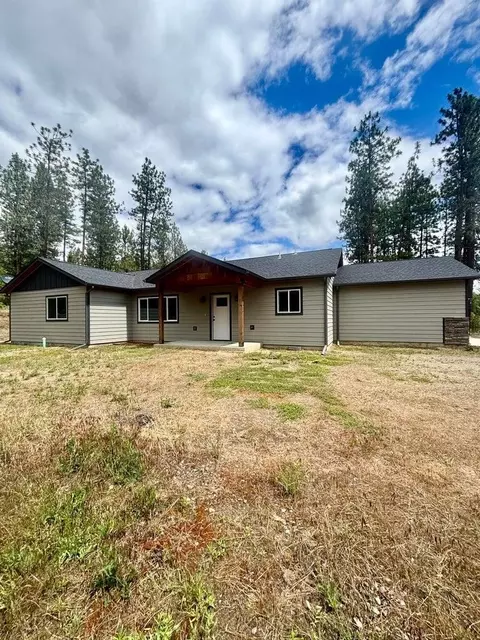 1306 Inez Way, Kettle Falls, WA 99141