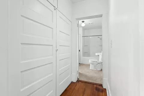 Entry Way - 1027 W Maxwell Ave, Spokane, WA 99201 photo 3 of 3