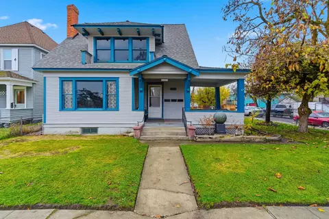 Exterior - 1027 W Maxwell Ave, Spokane, WA 99201 photo 1 of 9