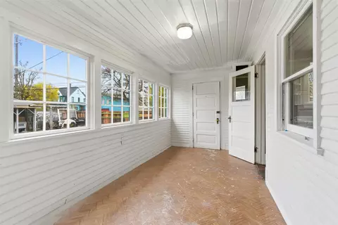 Exterior - 1027 W Maxwell Ave, Spokane, WA 99201 photo 5 of 9