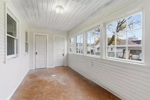 Exterior - 1027 W Maxwell Ave, Spokane, WA 99201 photo 4 of 9