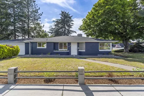 3721 N Ash St, Spokane, WA 99205