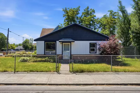 3017 N Standard St, Spokane, WA 99207