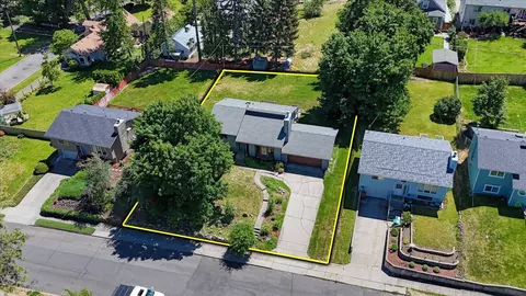 View/Area - 2012 E 13th Ave, Spokane, WA 99202 photo 2 of 3