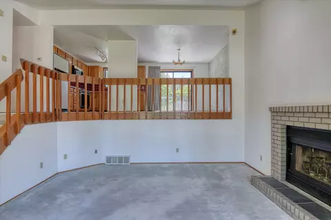 Living - 2012 E 13th Ave, Spokane, WA 99202 photo 2 of 5