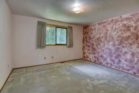 Bedroom - 2012 E 13th Ave, Spokane, WA 99202 photo 1 of 5