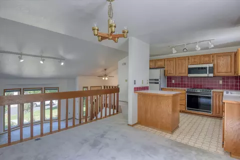 Living - 2012 E 13th Ave, Spokane, WA 99202 photo 5 of 5