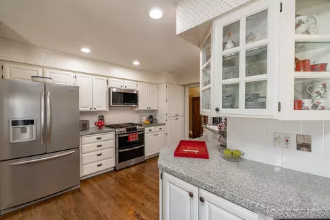 Kitchen - 40 E Falcon Ave, Spokane, WA 99218 photo 1 of 3