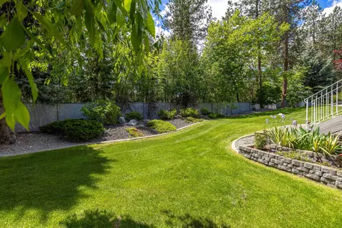 Exterior - 40 E Falcon Ave, Spokane, WA 99218 photo 5 of 10