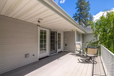 Exterior - 40 E Falcon Ave, Spokane, WA 99218 photo 8 of 10