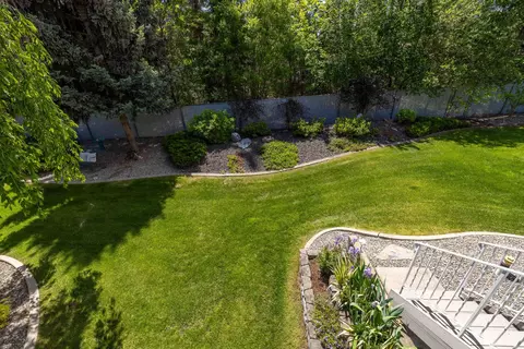 Exterior - 40 E Falcon Ave, Spokane, WA 99218 photo 9 of 10