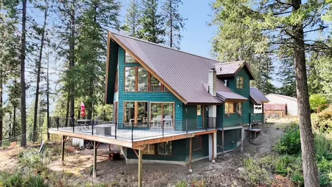 17820 N Forest Ln, Newman Lake, WA 99025