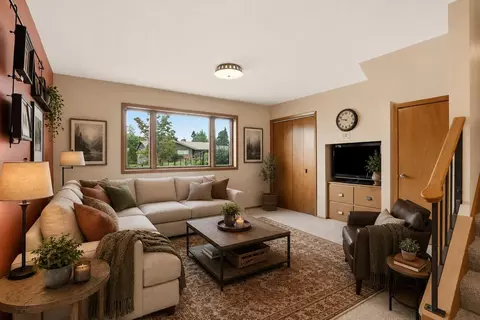 Living - 1922 E 36th Ave, Spokane, WA 99203 photo 8 of 8