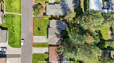View/Area - 1922 E 36th Ave, Spokane, WA 99203 photo 2 of 6