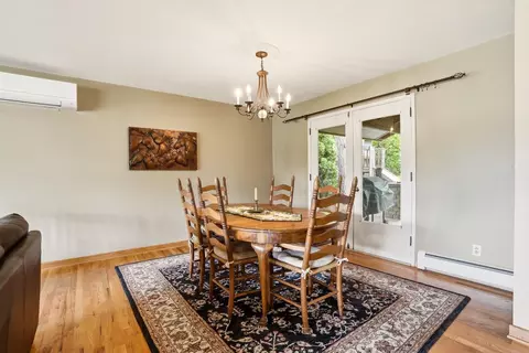 Dining - 1922 E 36th Ave, Spokane, WA 99203 photo 1 of 2