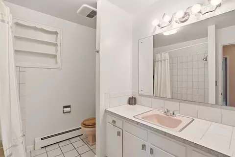Bath - 1922 E 36th Ave, Spokane, WA 99203 photo 3 of 4