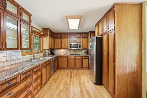 Kitchen - 1922 E 36th Ave, Spokane, WA 99203 photo 1 of 4