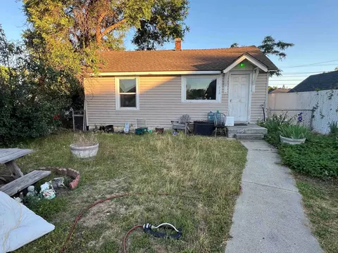 308 E Sanson Ave, Spokane, WA 99207