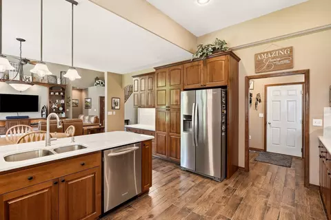 Kitchen - 1215 E Huron Dr, Spokane, WA 99208 photo 6 of 6