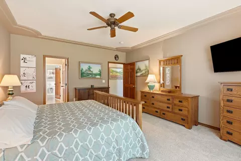 Bedroom - 1215 E Huron Dr, Spokane, WA 99208 photo 2 of 6