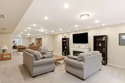 Living - 1215 E Huron Dr, Spokane, WA 99208 photo 5 of 8