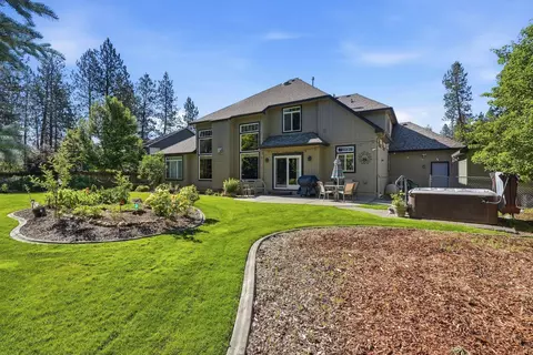 Exterior - 1215 E Huron Dr, Spokane, WA 99208 photo 8 of 8
