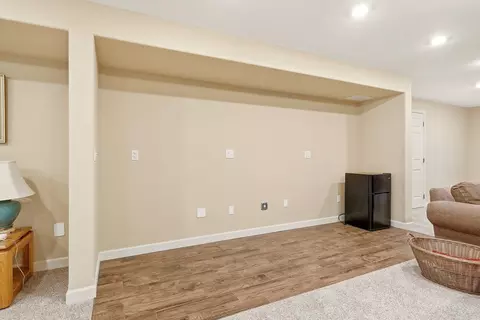 Living - 1215 E Huron Dr, Spokane, WA 99208 photo 8 of 8